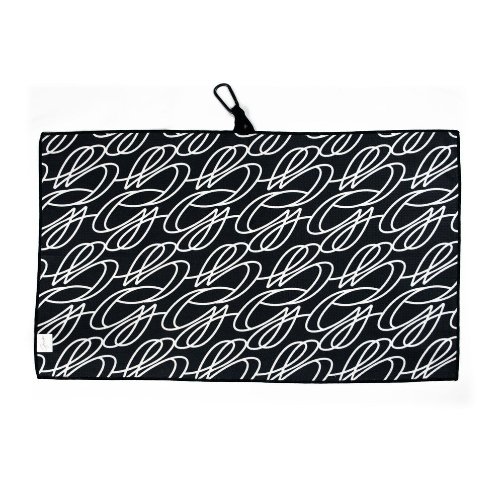 lack waffle microfiber towel with an extra-large surface area, allowing the golfer to use it wet, dry, or both to keep their clubs clean throughout the round. 